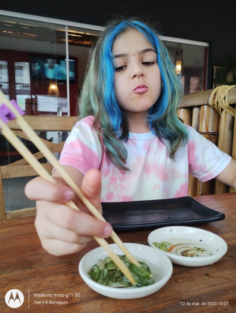 Fiorella Bonaguro no Bamboo Sushi Arte - Vargem Grande Paulista - São Paulo