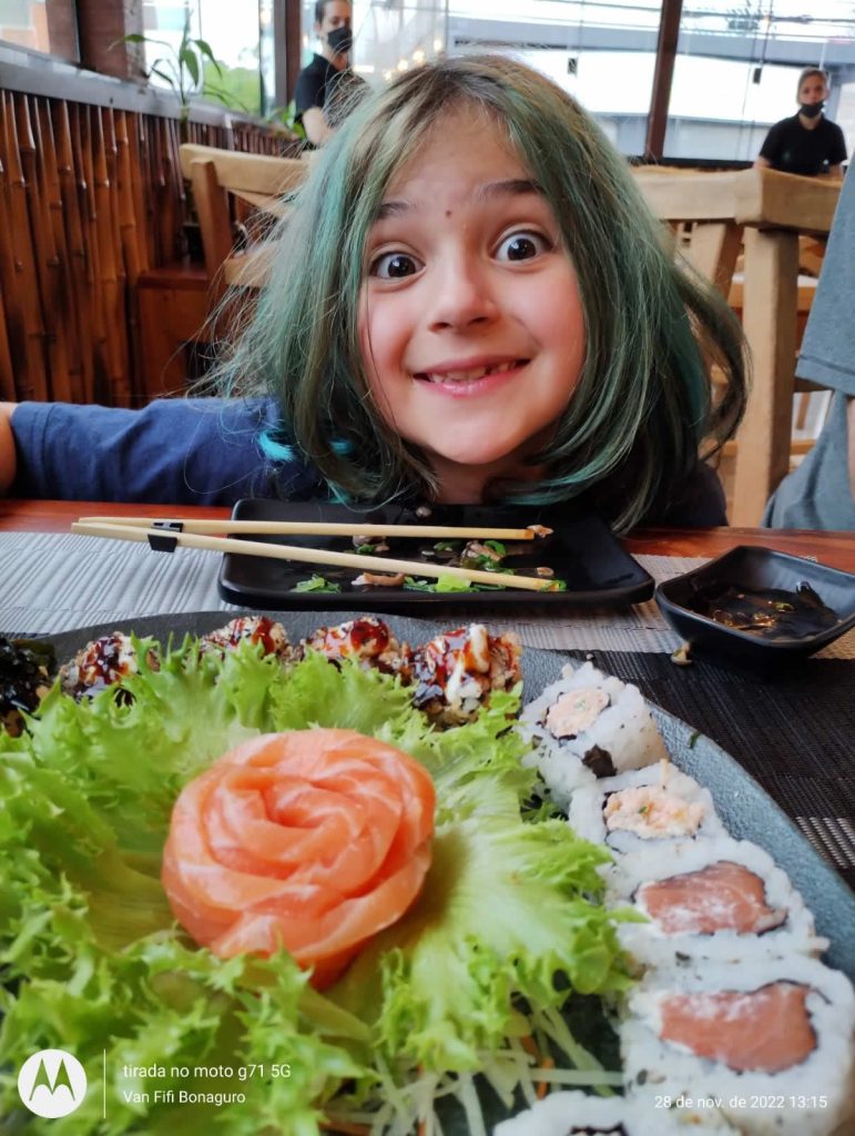 Fiorella Bonaguro no Bamboo Sushi Arte - Vargem Grande Paulista - São Paulo